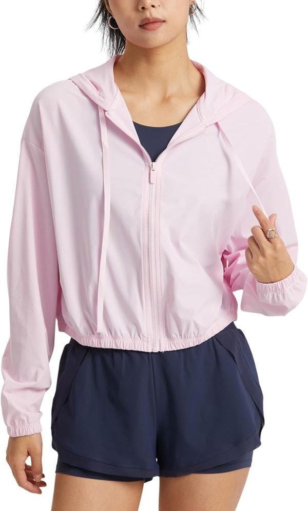 61JDHLSf1eL._AC_UL1500 Women's UPF 50+ UV Sun Protection Cropped Jackets Athletic Running Workout Shirts Zip Up Hoodie Outdoor Jackets